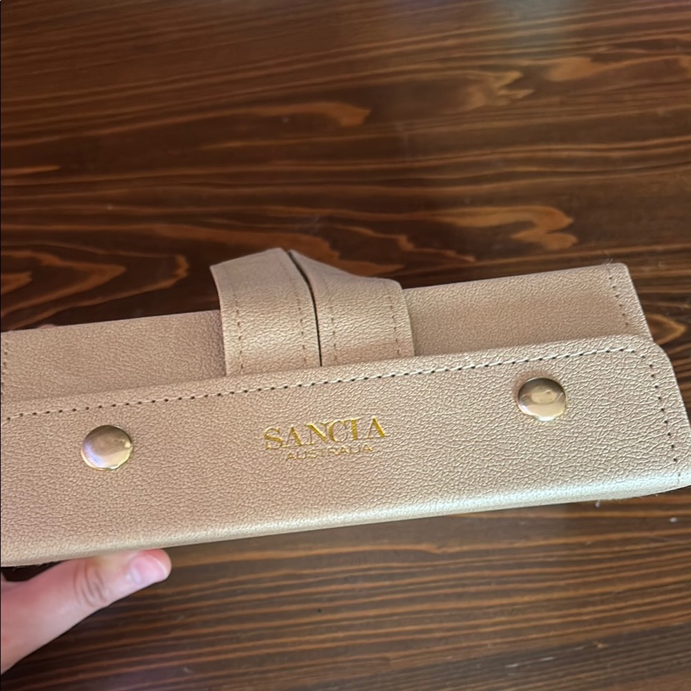 Sancia Sunglasses Case